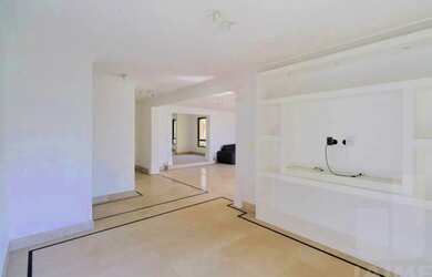 Imagem 13: Apartamento de 240 m² com luz natural, planta generosa e privacidade...