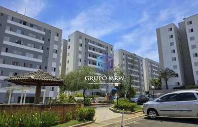 Imagem: O apartamento possui 2 Dormitórios, 1 Banheiro, 1 Vaga na garagem