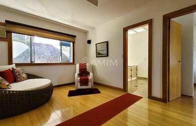 Imagem 7: Imóvel para venda possui 400 metros quadrados com 4 quartos em Piratininga...