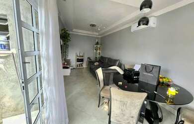 Imagem 3: Casa à venda em Santana de Parnaíba, Jardim Professor Benoá, com 2...