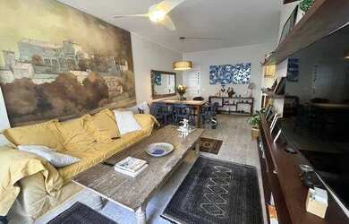 Imagem: O apartamento possui 3 Dormitórios, 2 Banheiros, 3 Vagas na