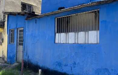 Imagem: A casa possui 1 Dormitório, 1 Banheiro, 24m² de Área e está