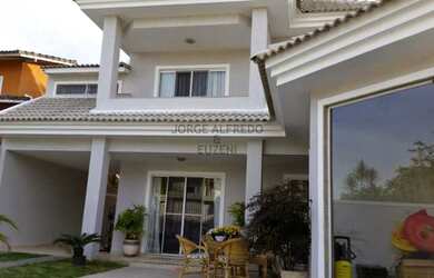 Imagem: A casa em condomínio possui 3 Dormitórios, 5 Banheiros, 3