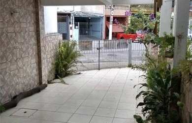 Imagem: A casa possui 2 Dormitórios, 2 Banheiros, 1 Vaga na garagem