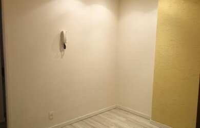 Imagem: O depósito possui 1 Vaga na garagem, 32m² de Área e está