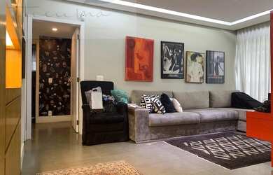 Imagem 1: Apartamento reformado perto do Shopping Iguatemi e dos clubes Pinheiros...