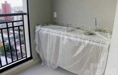 Imagem: O apartamento possui 3 Dormitórios, 1 Banheiro, 2 Vagas na