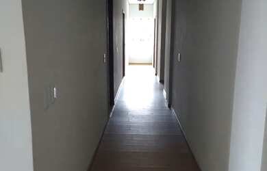 Imagem: O apartamento possui 5 Dormitórios, 5 Banheiros, 3 Vagas na