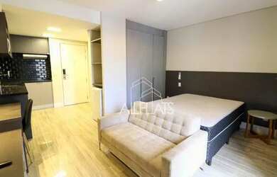 Imagem: O studio possui 1 Dormitório, 1 Banheiro, 1 Vaga na garagem