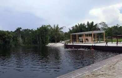 Imagem: A chácara possui 1.000m² de Área e está localizado em Centro