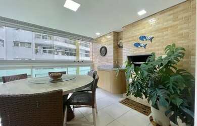 Imagem: O apartamento possui 3 Dormitórios, 1 Banheiro, 2 Vagas na