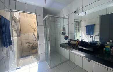 Imagem: A casa em condomínio possui 3 Dormitórios, 4 Banheiros, 4