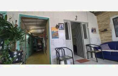 Imagem: A casa possui 3 Dormitórios, 2 Banheiros, 118m² de Área