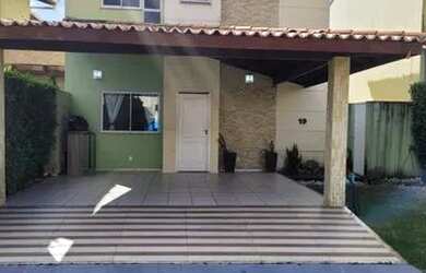 Imagem: A casa possui 3 Dormitórios, 4 Banheiros, 2 Vagas na garagem