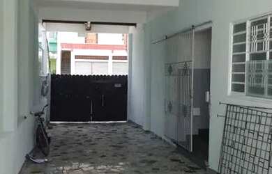 Imagem: O apartamento possui 2 Dormitórios, 1 Banheiro e está localizado