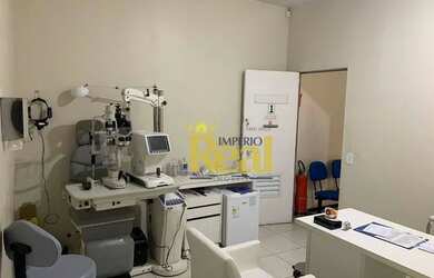 Imagem: O depósito possui 250m² de Área e está localizado em Lapa