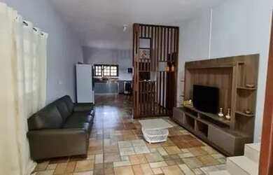 Imagem: A casa possui 3 Dormitórios, 1 Vaga na garagem e está localizado