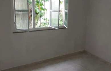 Imagem: A casa possui 2 Dormitórios, 2 Banheiros e está localizado