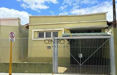 Imagem: A casa possui 2 Dormitórios, 2 Banheiros, 1 Vaga na garagem