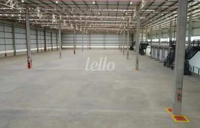 Imagem: O depósito possui 1.684m² de Área, Imóvel novo e está