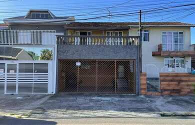 Imagem: A casa possui 4 Dormitórios, 3 Banheiros, 150m² de Área e