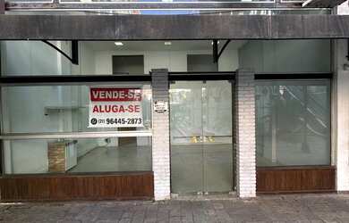 Imagem: O depósito possui 1 Vaga na garagem e 80m² de Área e está