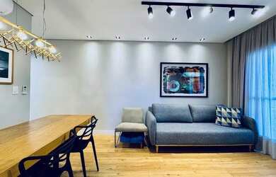 Imagem: O apartamento possui 2 Dormitórios, 1 Banheiro, 2 Vagas na