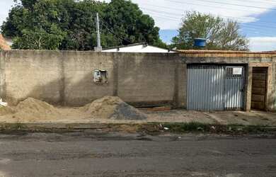 Imagem 1: 2 casas e lote 480m2