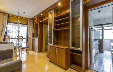 Imagem: O apartamento possui 2 Dormitórios, 2 Banheiros, 1 Vaga na