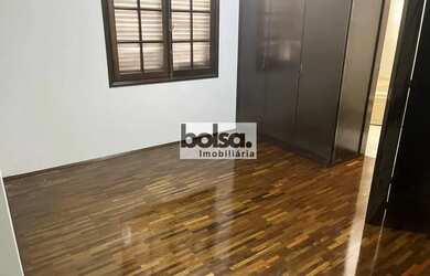 Imagem 12: Casa Espaçosa com 3 Dormitórios (2 Suítes), 305m² Construídos e Terreno de 508m² Conforto