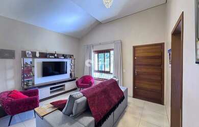 Imagem 8: Casa 3 dormitórios em Bairro Tradicional