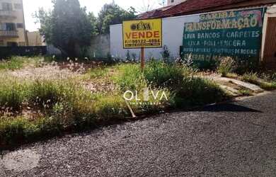 Imagem: O terreno possui 341m² de Área e está localizado em Vila
