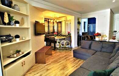 Imagem: O apartamento possui 3 Dormitórios, 2 Banheiros, 2 Vagas na