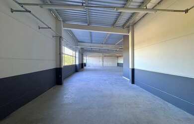 Imagem 12: Sala comercial no Bairro do Salto, com 240 m², estacionamento rotativo...