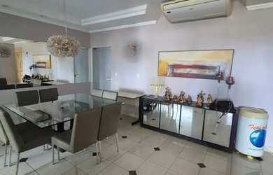 Imagem: O apartamento possui 3 Dormitórios, 2 Banheiros, 2 Vagas na