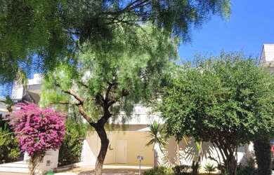 Imagem: A casa em condomínio possui 3 Dormitórios, 5 Banheiros, 4