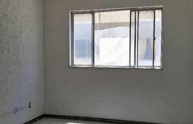 Imagem: O apartamento possui 3 Dormitórios, 1 Banheiro, 1 Vaga na garagem