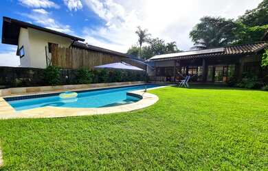 Imagem 2: Casa com piscina e quintal na Barra da Tijuca - Itanhanga