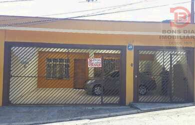 Imagem: A casa possui 3 Dormitórios, 2 Banheiros, 3 Vagas na garagem