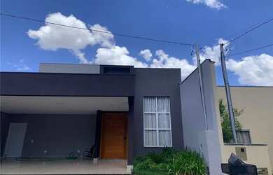 Imagem: A casa em condomínio possui 3 Dormitórios, 3 Banheiros, 2