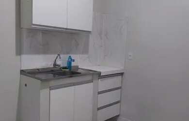 Imagem: O apartamento possui 1 Dormitório e 1 Banheiro e está localizado