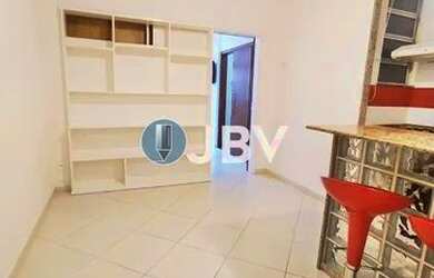 Imagem: O apartamento possui 1 Dormitório, 1 Banheiro, 38m² de Área