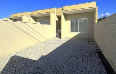 Imagem: A casa possui 2 Dormitórios, 1 Banheiro, 1 Vaga na garagem