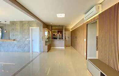 Imagem: O apartamento possui 3 Dormitórios, 1 Banheiro, 3 Vagas na