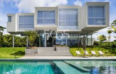 Imagem: A casa em condomínio possui 4 Dormitórios, 5 Banheiros, 2