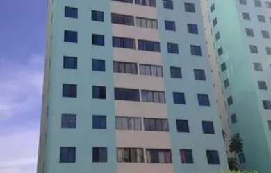 Imagem: O apartamento possui 3 Dormitórios, 1 Banheiro, 1 Vaga na garagem