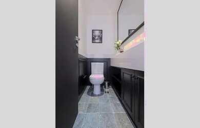 Imagem: O apartamento possui 2 Dormitórios, 3 Banheiros, 2 Vagas na