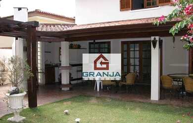 Imagem: A casa em condomínio possui 4 Dormitórios, 4 Banheiros, 3