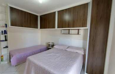 Imagem: O apartamento possui 2 Dormitórios, 2 Vagas na garagem e está