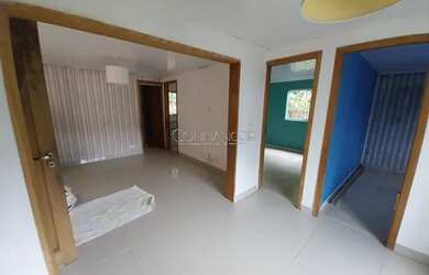 Imagem: A casa possui 2 Dormitórios, 1 Banheiro, 3 Vagas na garagem